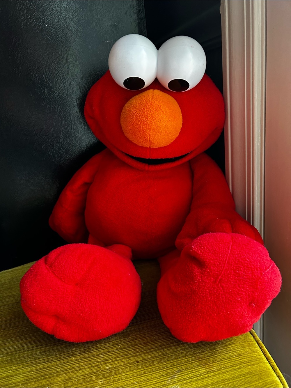 Vintage 2002Fisher-Price Big Book Elmo - Picture 2 of 8